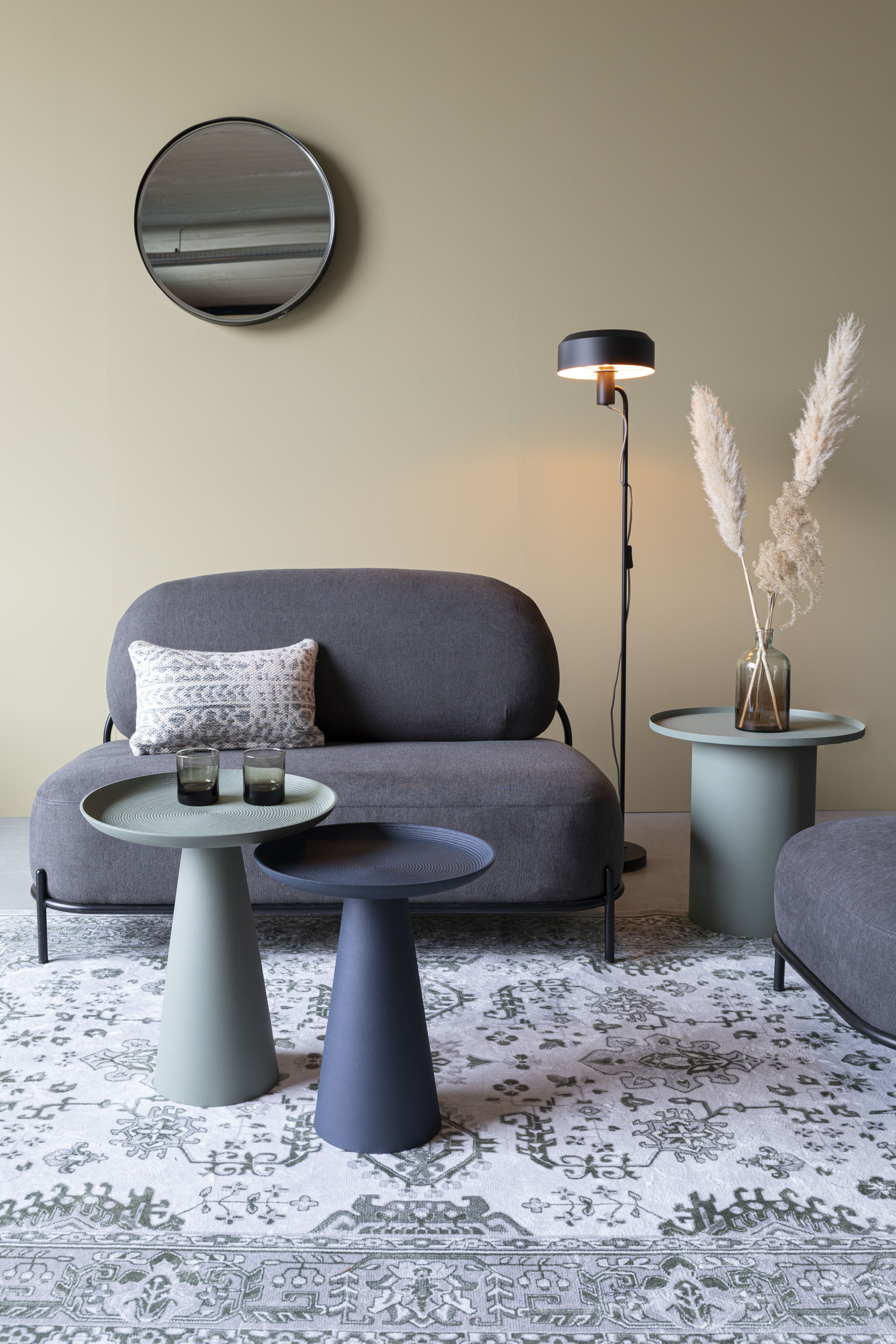 WL-Living Sverre farebný odkladací stolík 3