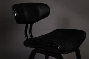 Dostupná v dvoch farbách