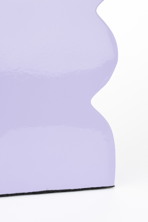 Zuiver Curves príručný dizajnový stolík 6
