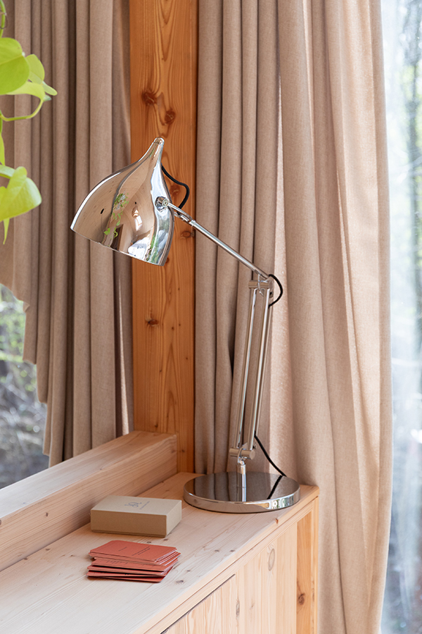 Zuiver Reader stolná lampa 9