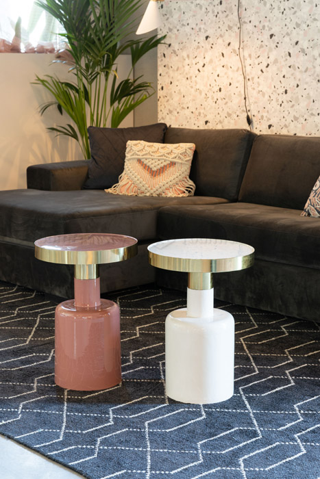 Zuiver Glam príručný stolík